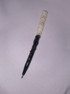 Lapicera Artesanal de Resina Epoxi Varita Espiral Ónix y Marfil
